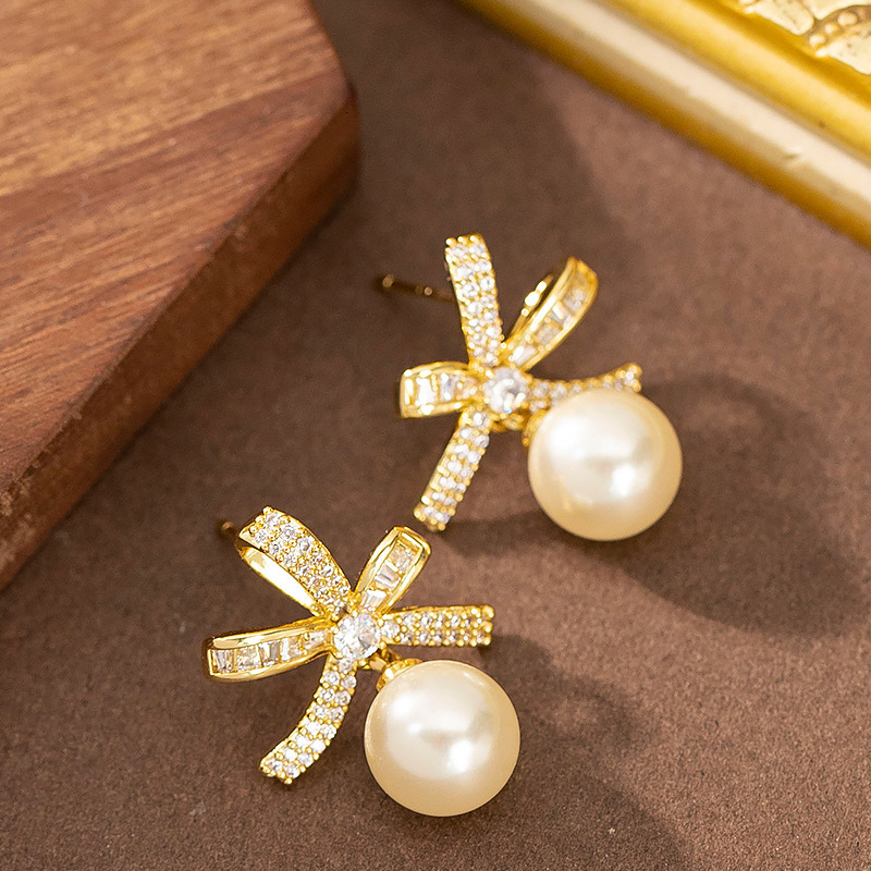 French Elegant Exquisite Style Full Zircon Butterfly Pearl Earrings for Women High-end Sier Needle Ear Jewelry