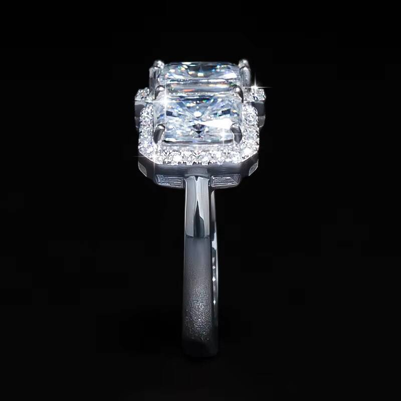 Wholesale Luxury S925 Sterling Silver Emerald Cut Three Moissanite Diamond Ring Jewelry for Women Wedding Engagement