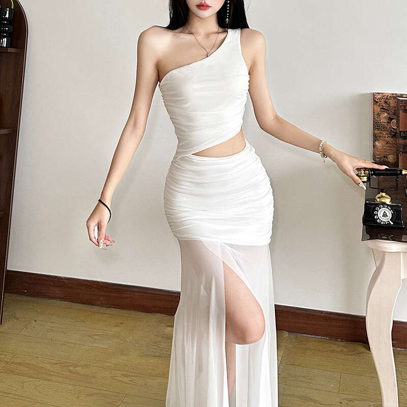 INS Style 2025 Spring New Women's Solid Color Slim Fashion One-Shoulder Asymmetrical Neck Sleeveless Dress ebf