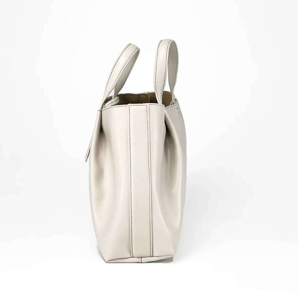 Fashionable High-Capacity Soft Leather Backpack, Portable Minimalist Commuting Bag, Single Shoulder Shopping Bag 2025 New