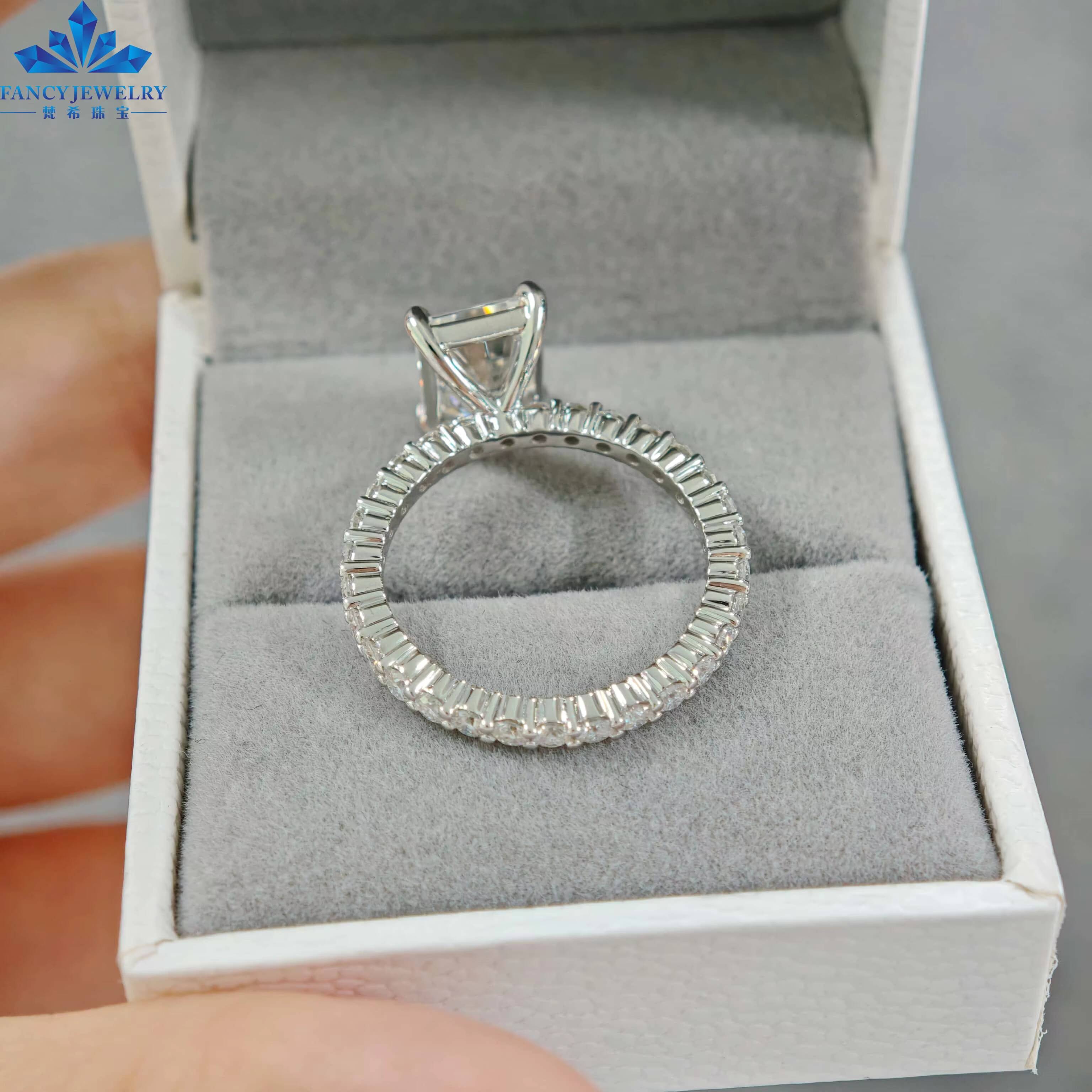 Luxury 14K 18K White Gold 3CT Radiant Cut Moissanite Four Claw Prong Diamond Rings Elegant Jewelry for Men and Women