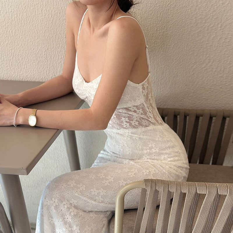 2025 Spring New Women's Solid Color Slim High Waist Fashion V-neck Strap Sleeveless Dress ce0