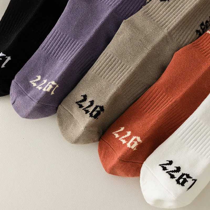 New mens socks with simple letters trendy sports and casual socks trendy short socks X250725