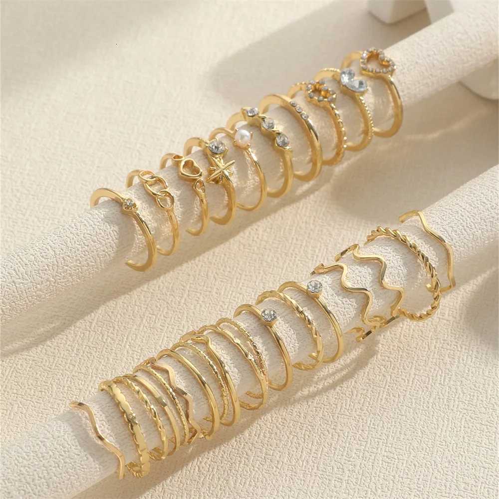 Fashionable and simple wave joint ring set for womens crystal heart-shaped gold and silver colored rings womens party jewelry W250417