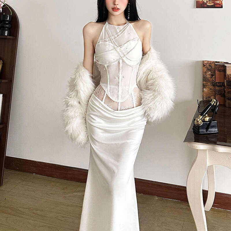 INS2024 Style Autumn Winter New Women's Solid Color Slim Street Fashion Halter Backless Tank Top 638