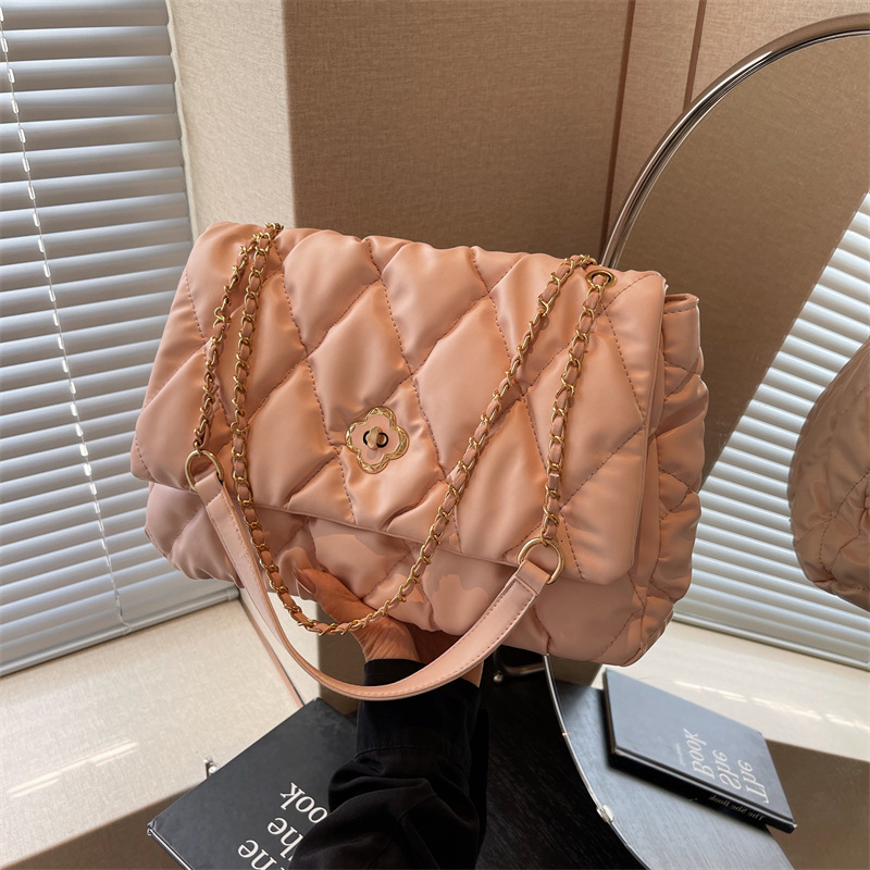 Luxury Brand Designer Bag Fashion High-End Quilted Chain Bag For Women 2025 New Commuter Large Capacity Single Shoulder Crossbody Bag For Women