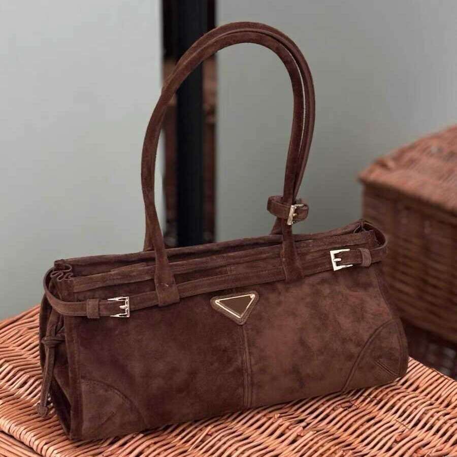 Designer Bag Tote Bag Designer Shoulder 2024 New Fashion Versatile Suede Large And Small Tote Design Shoulder Underarm Handbag Trendy
