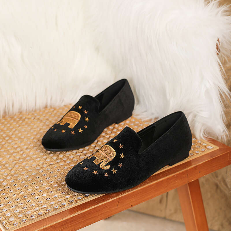 Grape Mom Style French Exquisite Embroidered Casual Slip-On Velvet Soft Sole Loafers for Women