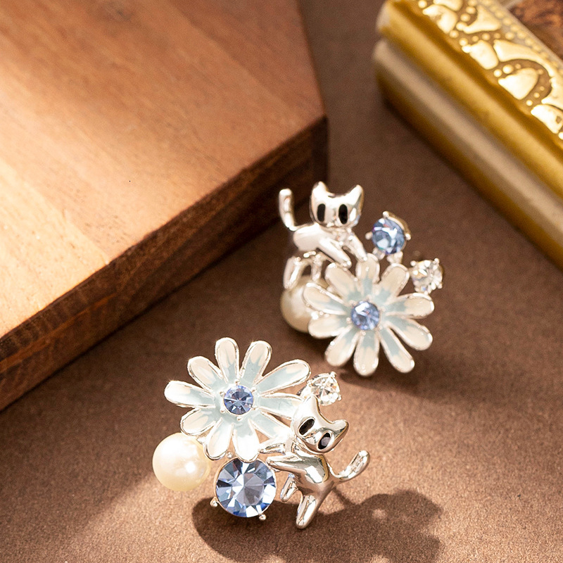 Sier Needle Forest Style Fashion Sweet Fresh Oil Drop Dia Pearl Floral Earrings for Women Simple Niche Versatile Ear Jewelry