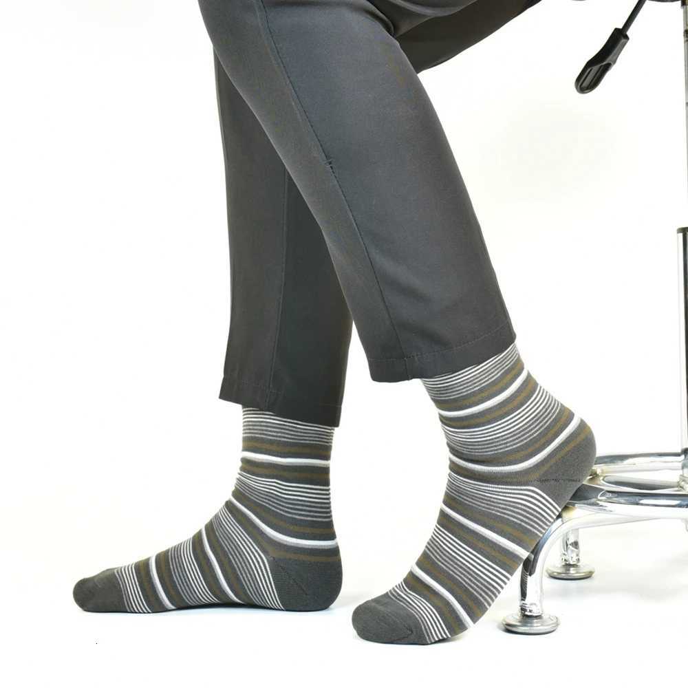 5 Pairs of Mens Mid-Calf Socks - Soft Breathable Moisture-Wicking Bamboo Fiber for All Season Wear X250725