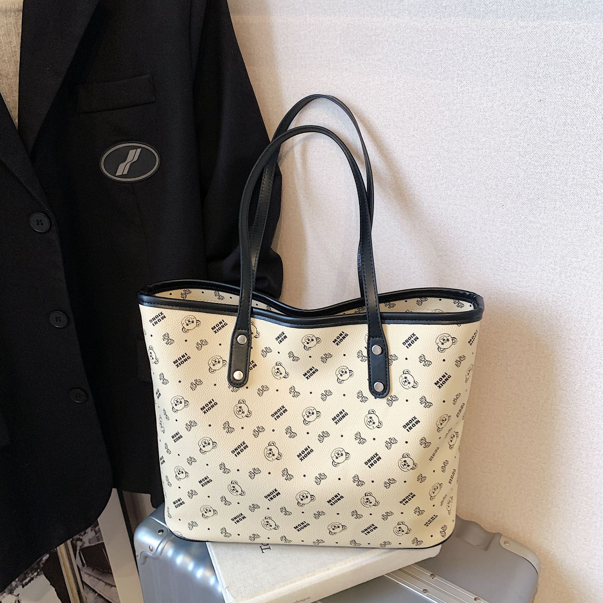 Luxury Brand Designer Bag New Tote Bag Bread Bear Morning Light Sail Language Large Capacity Bag For Women 2025 Trendy Handbag Commuting