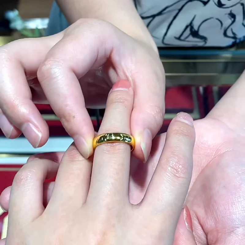 Fading free 18K gold glossy ring classic couple engagement and wedding ring neutral silver 925 jewelry fashion accessory W250417