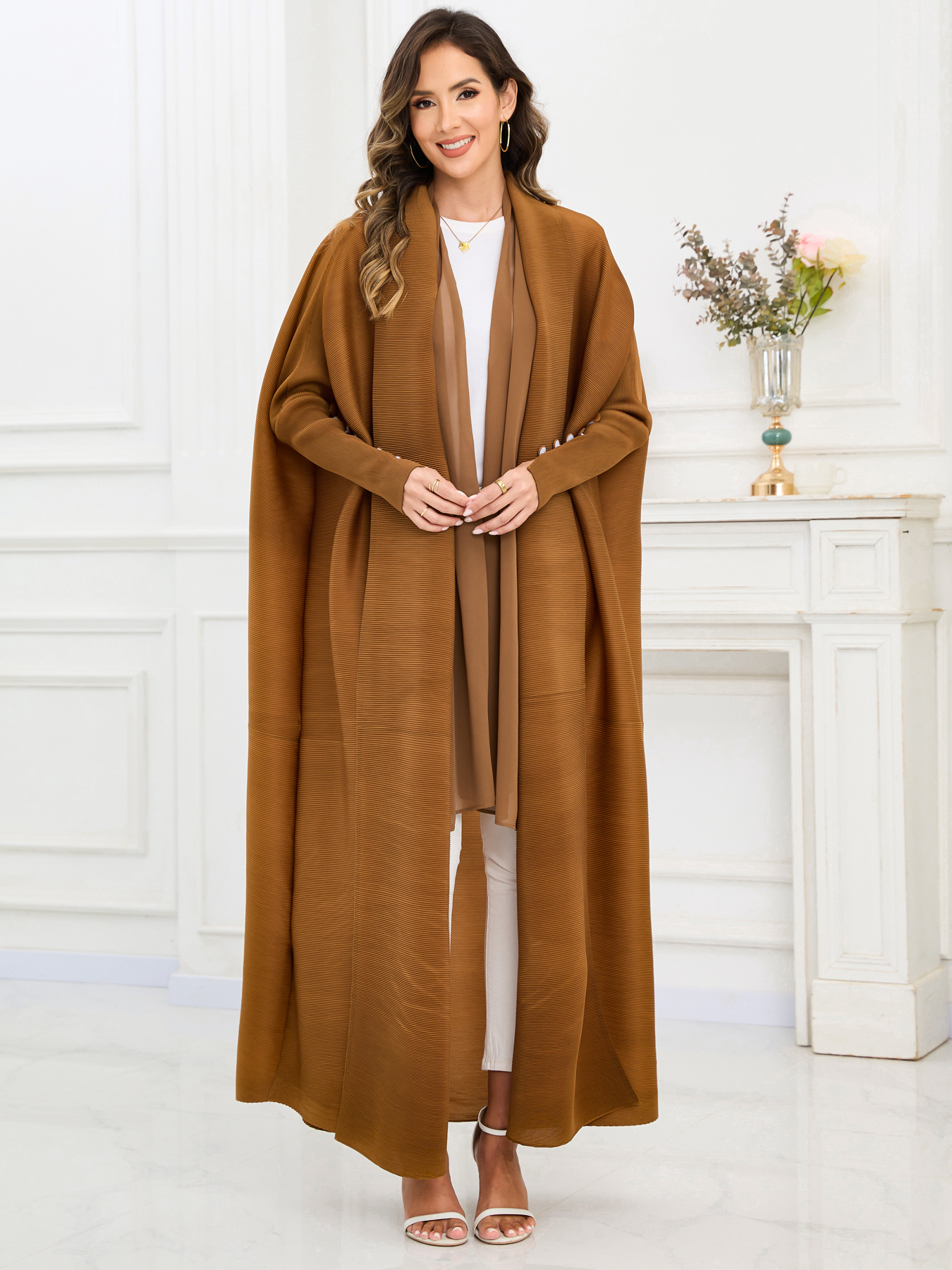 Ethnic Clothing Ethnic Dress - Vibrant Cultural Apparel for Festivals The elegant and loose cardigan with an Arabian style for ladies is trendy NZ003