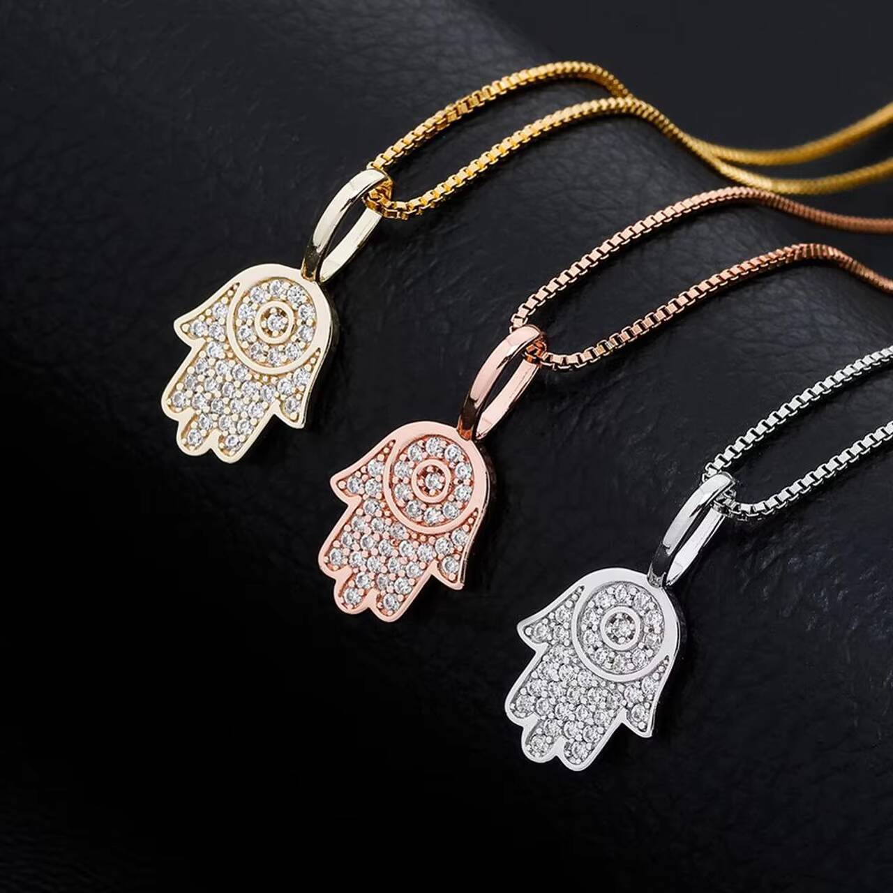 Custom 14k Gold Hamsa Hand Pendant New Design Fatima Necklace with Luxury Moissanite Hip Hop Style Good Luck Charm