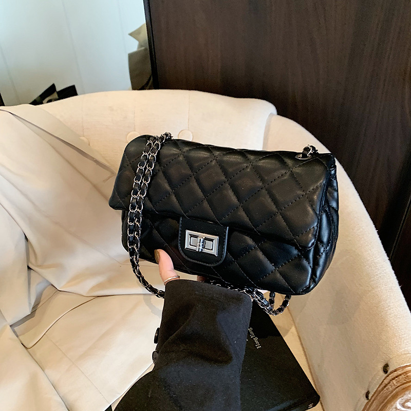Free shipping designer bags for womens Shoulder bags black pink beige sliver red yellow Fashionable Advanced chain diamond grid single shoulder crossb