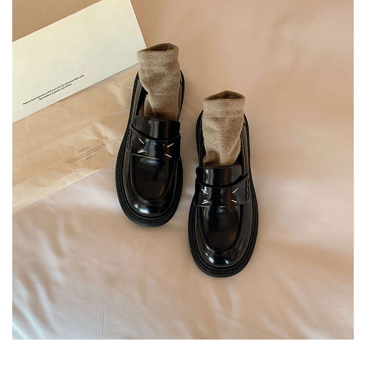 Designer British Style Small Leather Comfortable Round Toe Thick Sole Loafers Korean Version Uniform Professional Commuter Single Shoes Women
