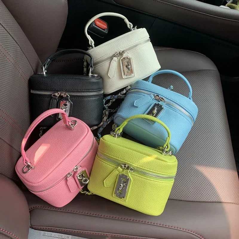 2024 Summer Fashion Square Handbags Chains Crossbody Bags Women Texture PU Shoulder Bag Elegant Chic Mini Mobile Phone Bags Y250725