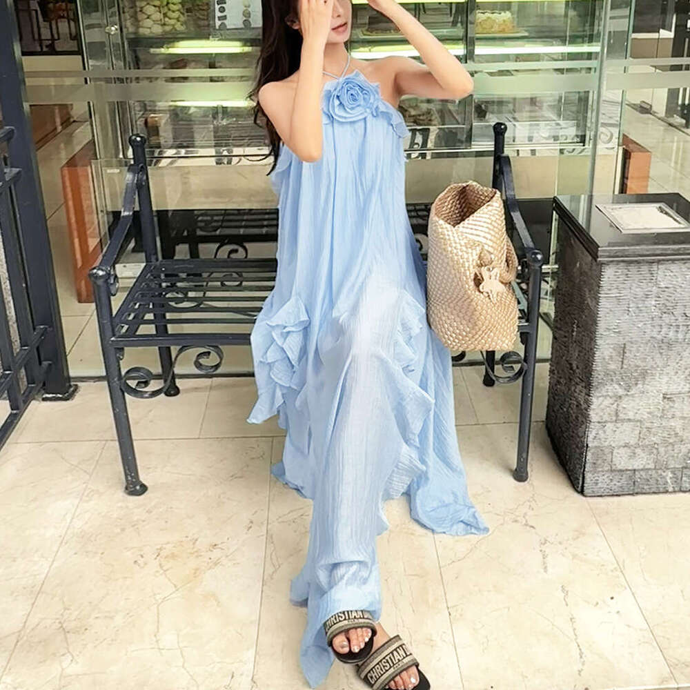 2025 Summer New Niche Loose Solid Color Halter Neck Three-Dimensional Flower Beach Vacation Dress for Women ace