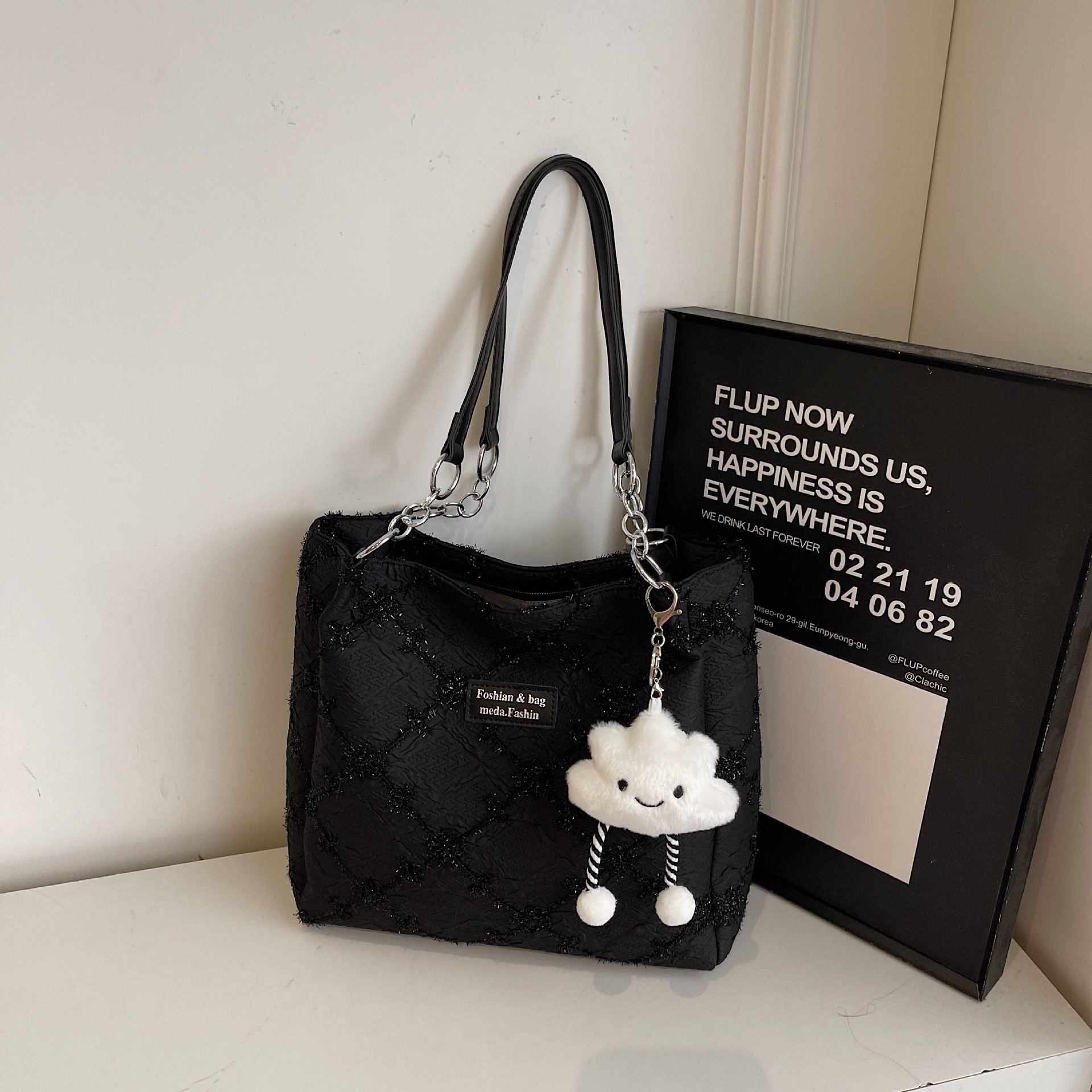 Luxury Brand Designer Bag Large Capacity Bag For Women Practical Versatile 2025 New Trendy Shoulder Shopping Bag Commuting Tote Bag
