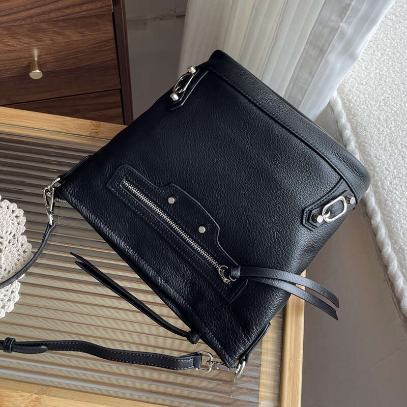 High-End Bucket Crossbody New Trend Genuine Leather Shoulder Large Capacity Commuter Tote Bag Women Cowhide