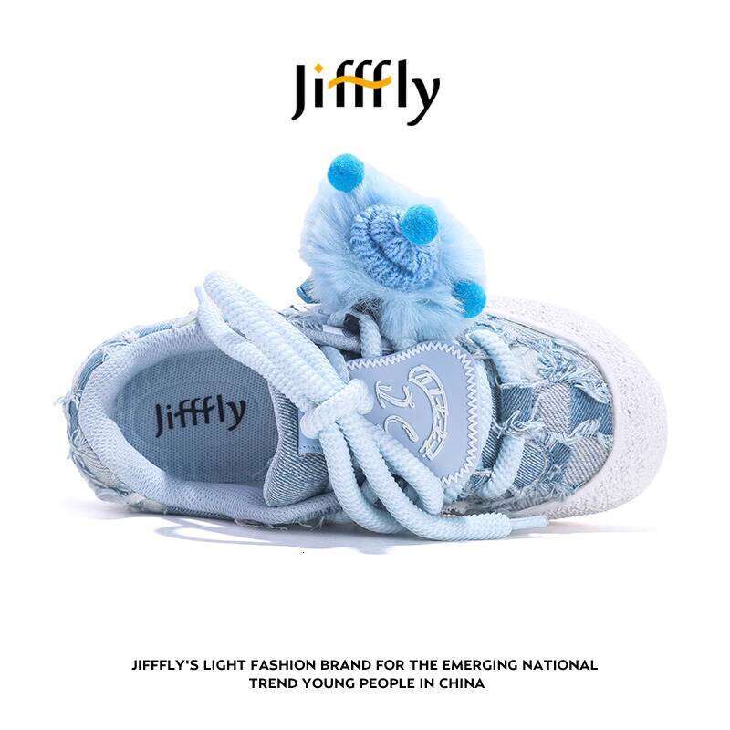 Jifffly Women's Canvas Sneakers - Trendy Inclusive Design for Casual Wear