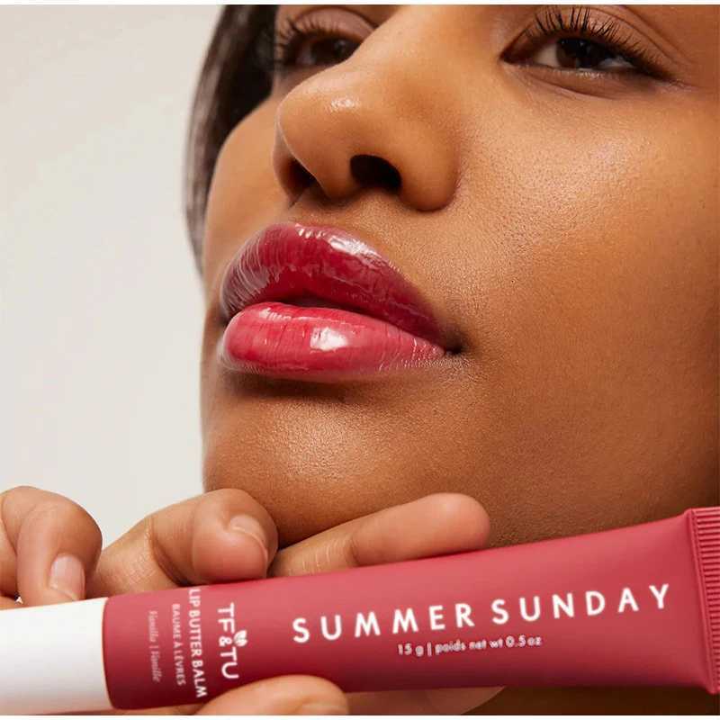 Summer Lip Moisturizing Lip Balm Care 15ml Lip Balm Smoothing Lip Lines Lasting Nourishment For Women Daily Care Makeup LipcareXJ250724