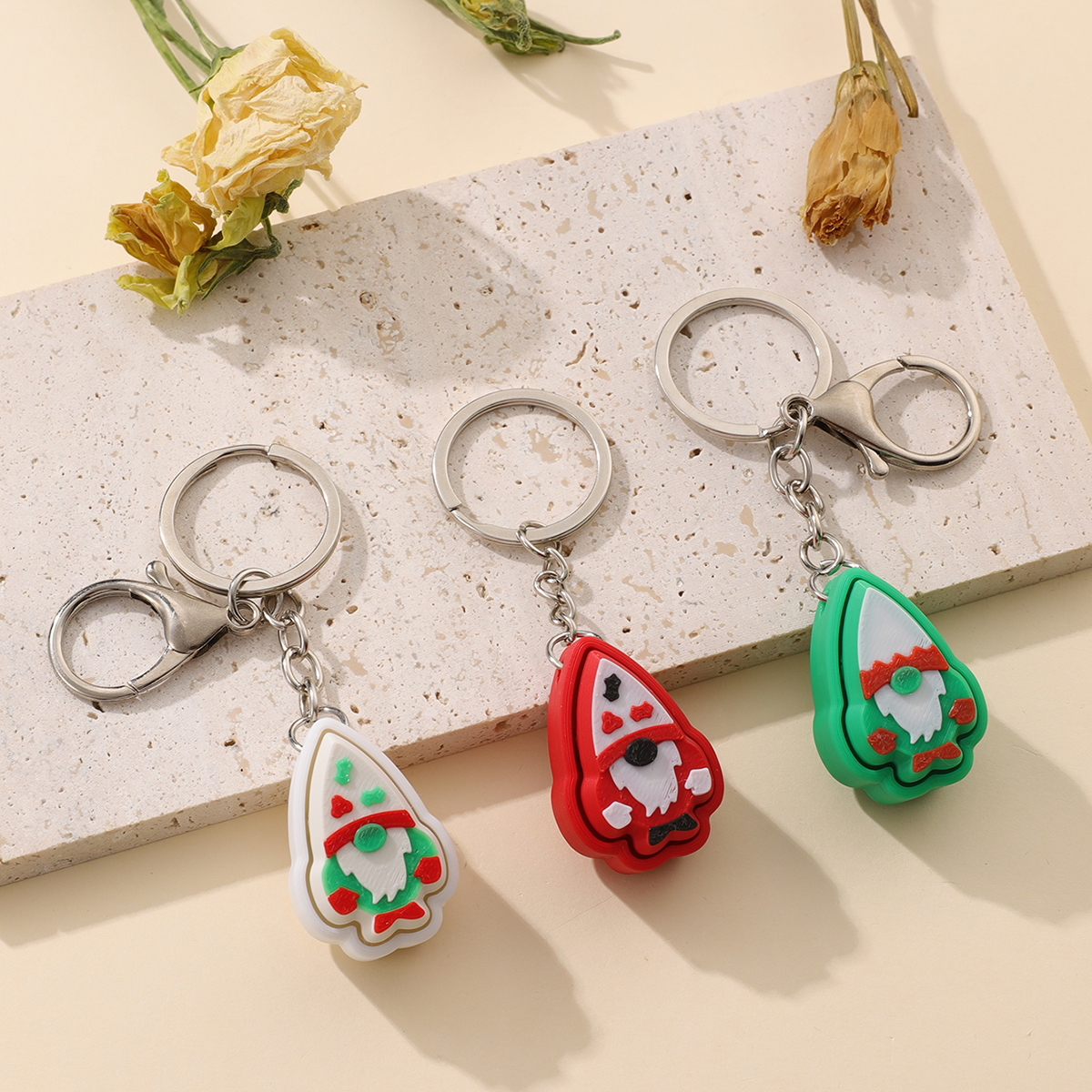 3D Printed Christmas Tree Keychain - Adult Stress Relief Toy, Portable Anxiety Relief Tool with Clickable Keyboard Design