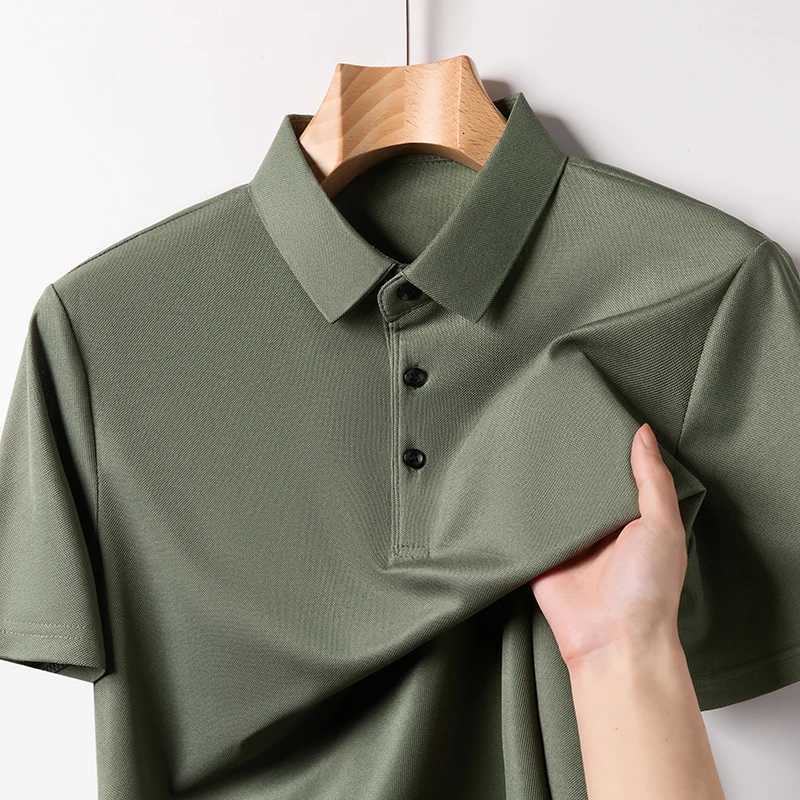 Summer New High End Ice Silk Polo Mens Short Sleeved T-shirt with Flip Collar Casual Sweat Absorbing and Breathable Polo Shirt XJ250725