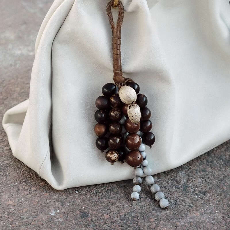Bag Charms Natural Bodhi Healing Wood Beaded Keychain Handmade Lucky Key Ring Handcraft Purse Charms Pendant Decoration for Bags