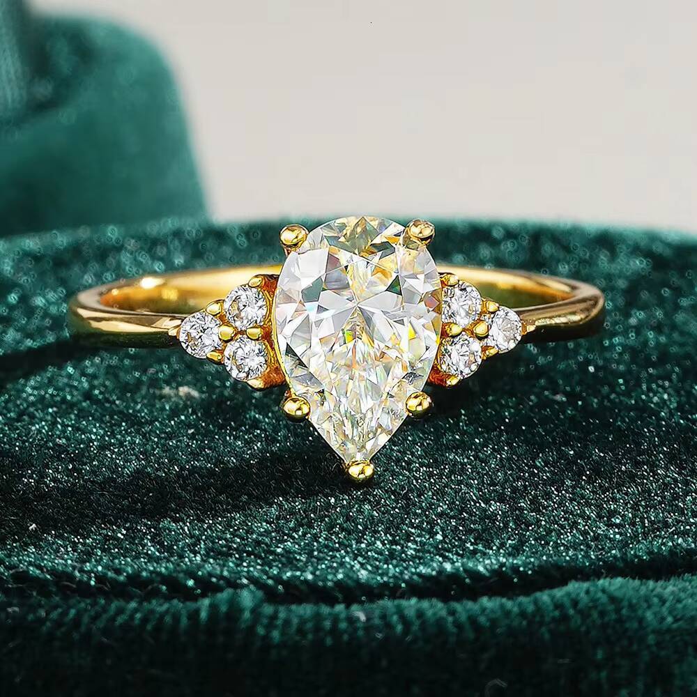 VANFI Retro Gorgeous D-Color VVS Moissanite Ring 925 Silver Gold-Plated Drip Drill Design with Claw Set Playful Style