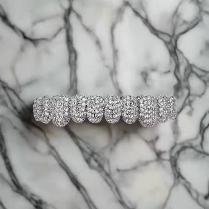 Engraved Design 10K Gold Plated Moissanite Round Cut Diamond Fine Grillz with Deep and Glossy Finish For Gifting Some One