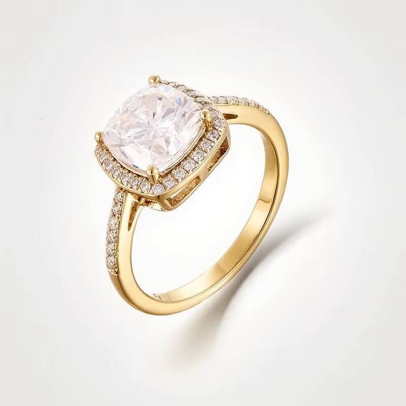 Luxury Jewelry Women Wedding Moissanite Rings Fine Jewelry Rings Fat square Moissanite Inlay Suitable for Wedding Rings