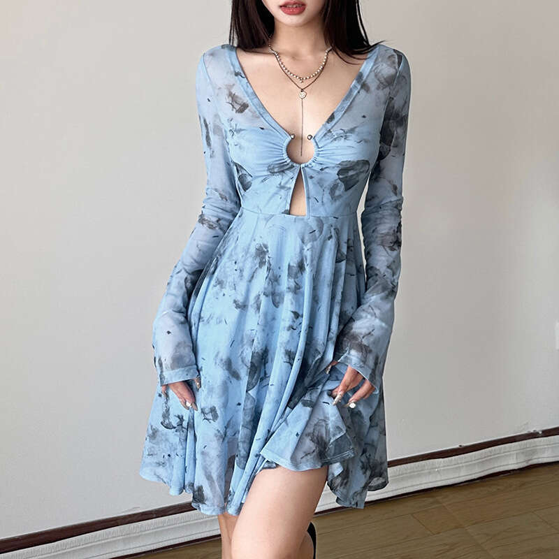 2024 Autumn New Women's Solid Color Slim Fit Fashion V-Neck High Waist Long Sleeve Dress eef