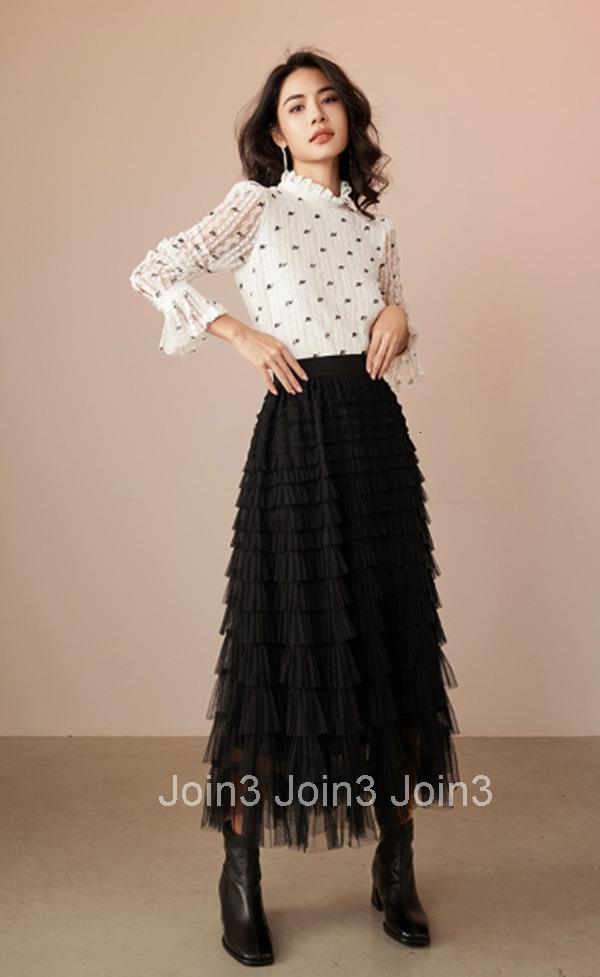 Summer New French Stand Collar Bell Sleeve Shirt Letter Embroidery White Top for Women 2717