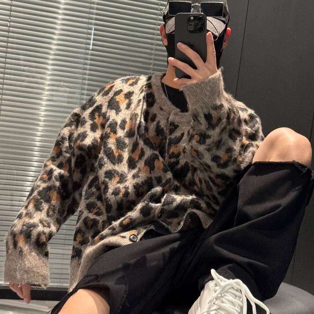 2025 Men's Women's Retro Knitwears Trendy Leopard Print Chic Long Sleeve Sweater Loose Casual Versatile Fashion Knitted Cardigan