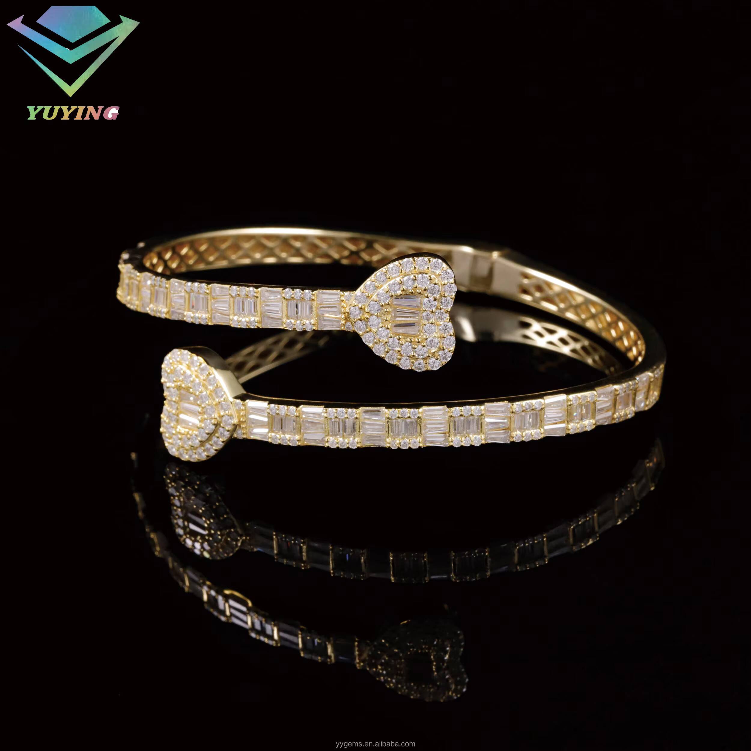 Wholesale Unisexs 925 Sterling Silver Hip Hop Bracelet Cuban Link Vvs Moissanite Passes Diamond Test-for Parties Gifts