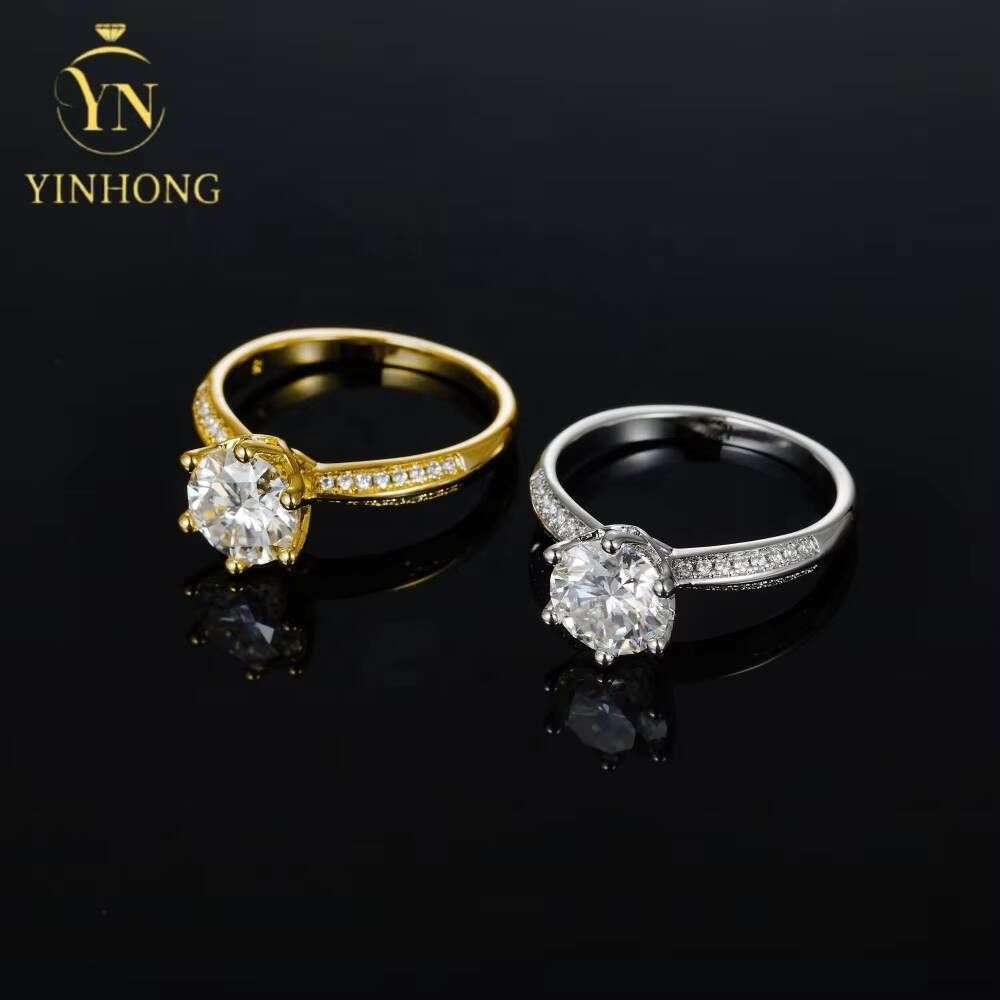 Customized 2ct Six Claw Plating 18k White Gold Sterling Silver 925 Moissanite Ring Diamond Ring for Women Gift