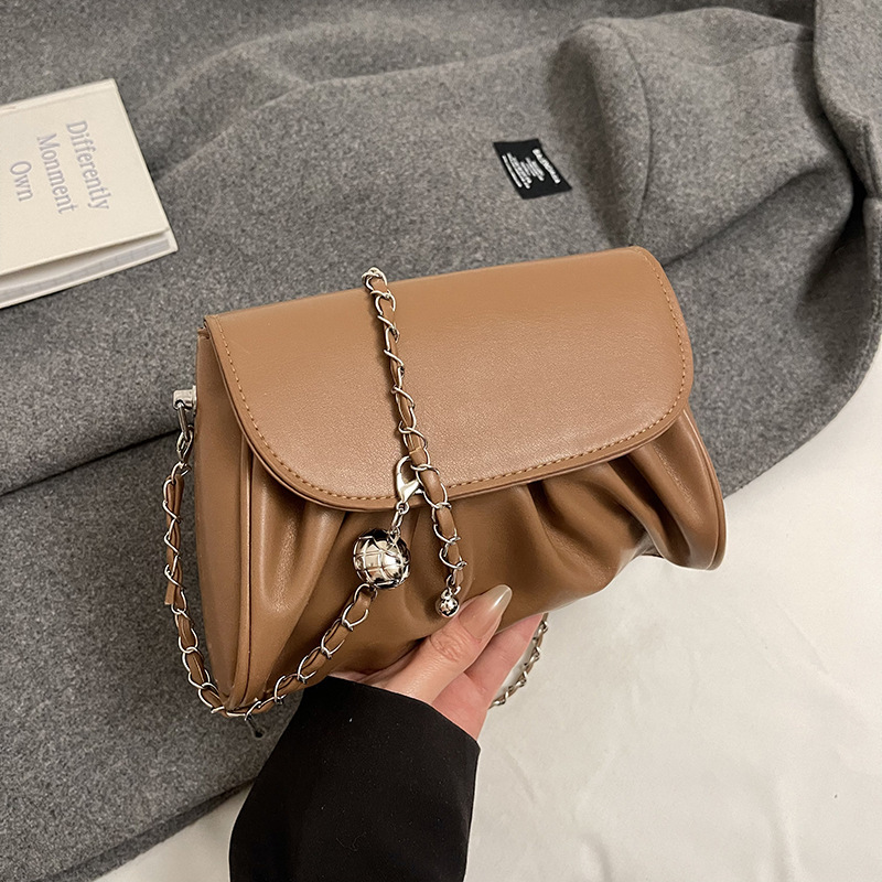 2025 Summer New Women's Shoulder Bag Fashion Summer New Solid Color Folded Handbag Cute Simple Chain women's Women's Crossbody Bag New 