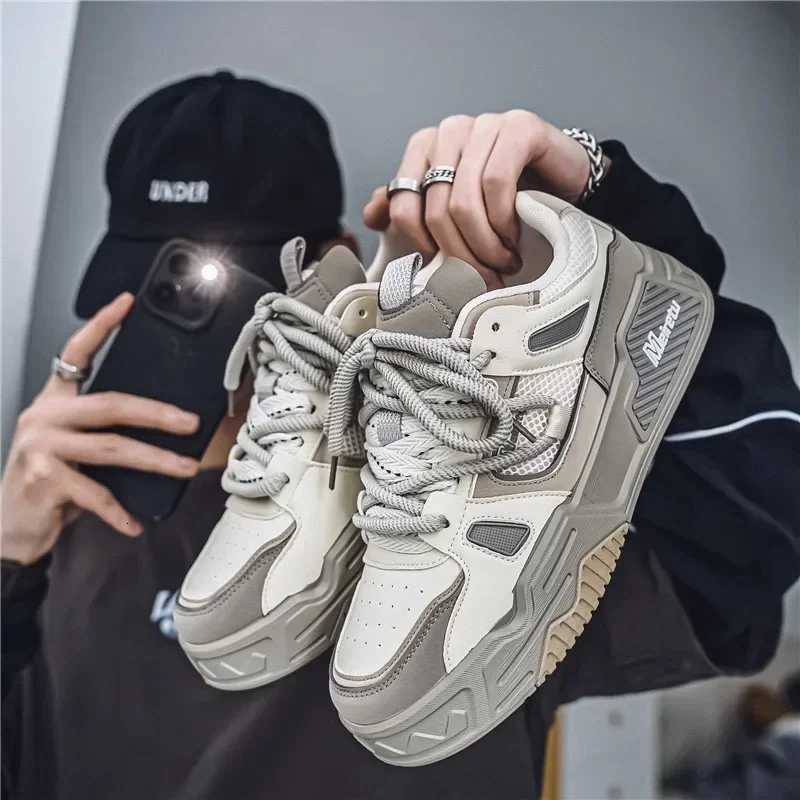 New Mens Sneakers Fi Street Skateboard Shoes Designer Platform Casual Shoes for Men Luxury Tennis Shoes Mens Sneakers XJ250725