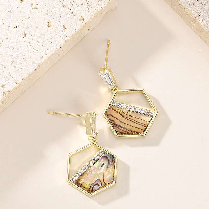 Japanese and Korean Sweet Exquisite Fresh Small Dia-Encrusted Abalone Shell Pendant Light High-End Sier Needle Earrings