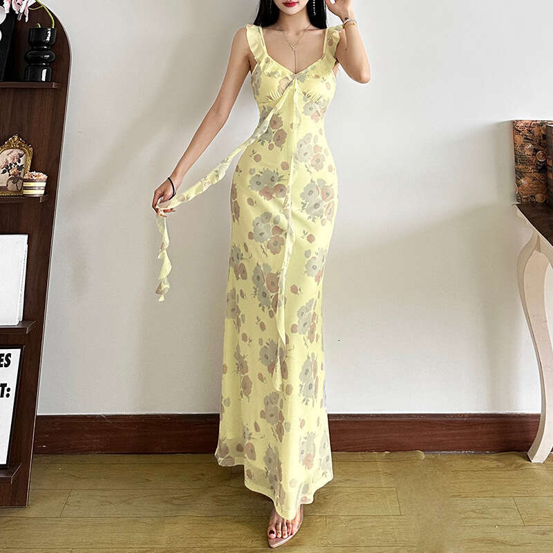 2025 Summer New Women's Sexy Low-Cut Hot Girl Vacation Style Printed Slim Backless Dress 862