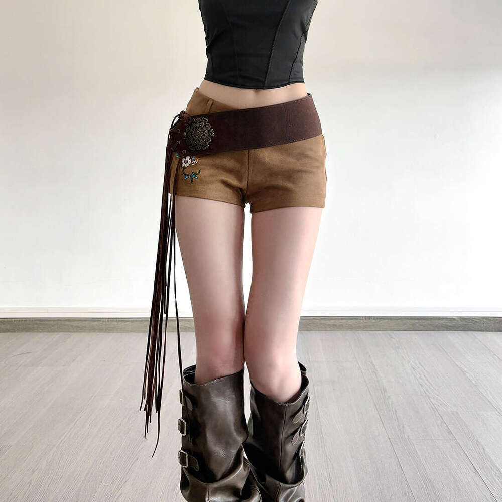 2025 Summer New High-Waisted Slim Sexy Embroidered Floral Versatile Elegant Women's Shorts 696