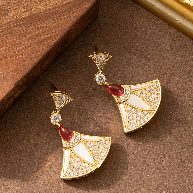 Sier Needle Fashion Exquisite Dia-Studded Small Dress Fan-Shaped Pendant for Women High-End Versatile Elegant Little Style Earrings