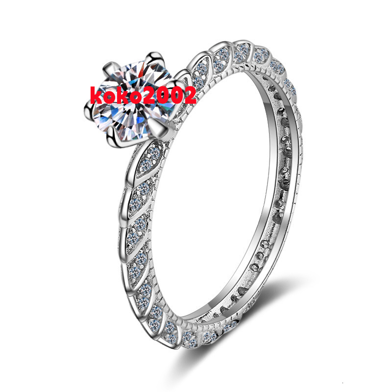 Factory Wholesale Luxury Moissanite Fine Jewelry Classic Design 925 Silver Engagement and Wedding Rings