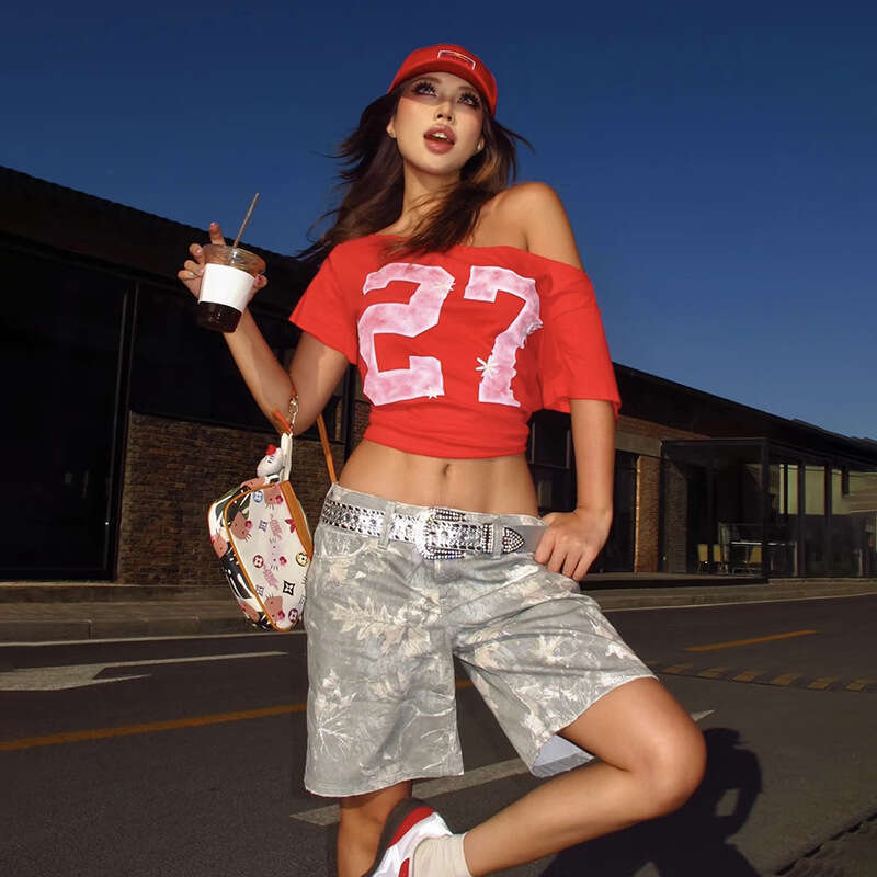 Street Style 2025 Summer New Fashion Letter Print Sexy Loose Asymmetric Neck Crop Top T-Shirt 593
