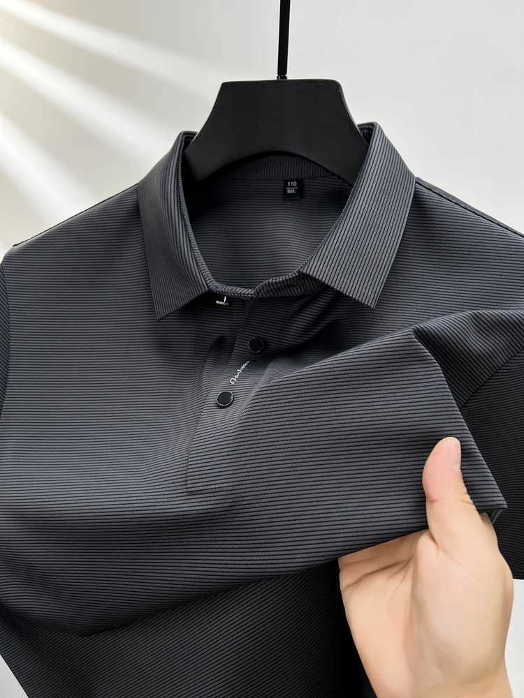 2024 Summer New Short Sleeve High End Textured Letter Mens Polo Shirt Comfortable Silk Ice Feel Casual Business Lapel T-Shirt XJ250725