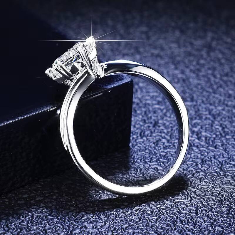 1Ct 925 Sterling Sliver GRA Certified Solitaire Moissanite Ring Promise Ring for Women Engagement Fine Jewelry