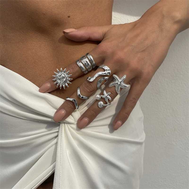 Vintage Bohemian Shell Pearl Starfish Open Ring Womens New Trend Gold Irregular Geometric Finger Ring Party Jewelry Gift W250417