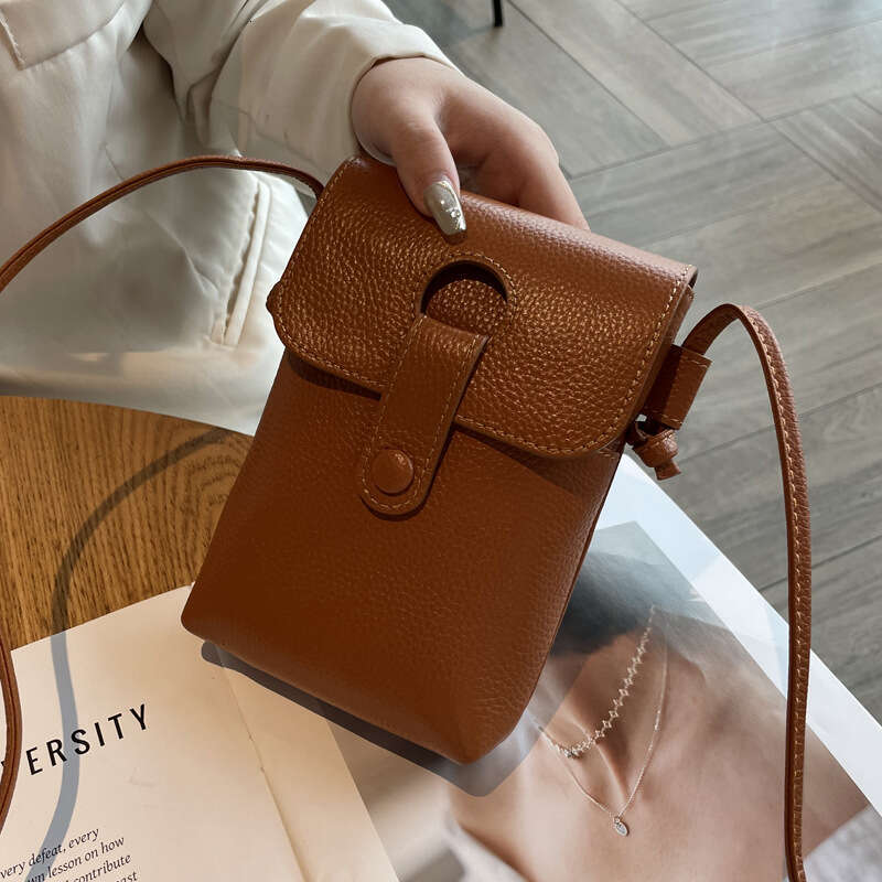Genuine Leather Bag for Women, Crossbody, High-End Fashion, Top Layer Cowhide, Single Shoulder Small Bag, Lightweight Phone Pouch, Simple Design
