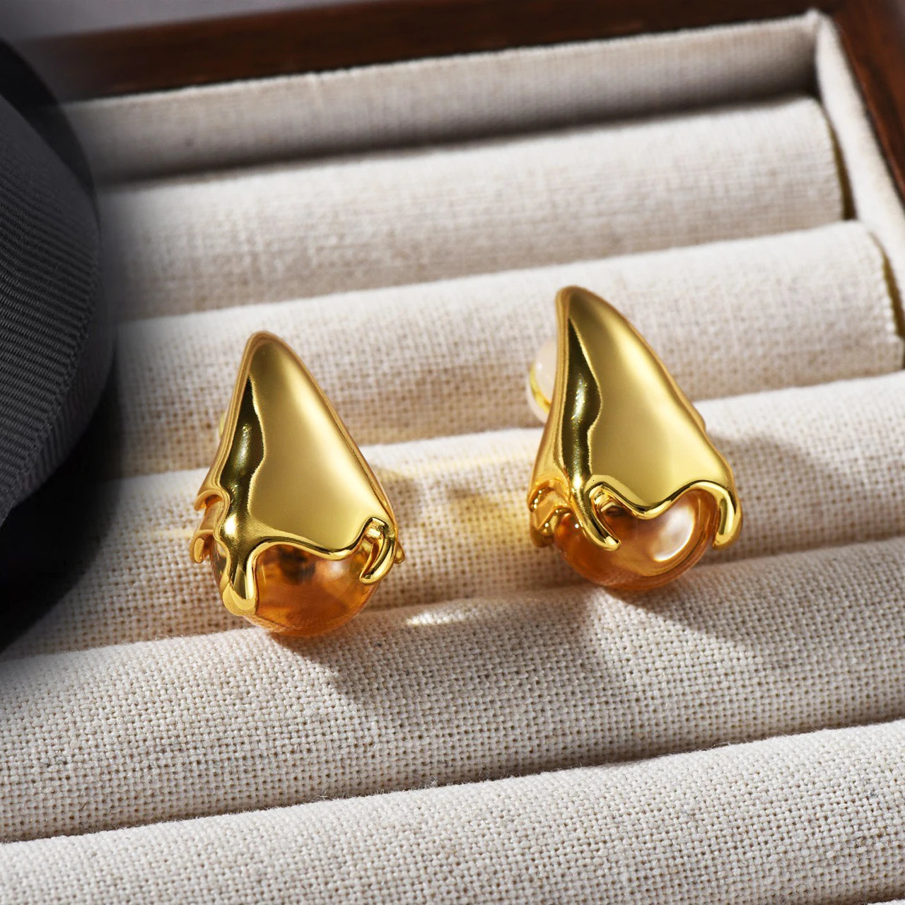Jewelry Accessories Trendy Style White Water Droplet Glass Bead Irregular Earring For Womens Parties Gifts 250715